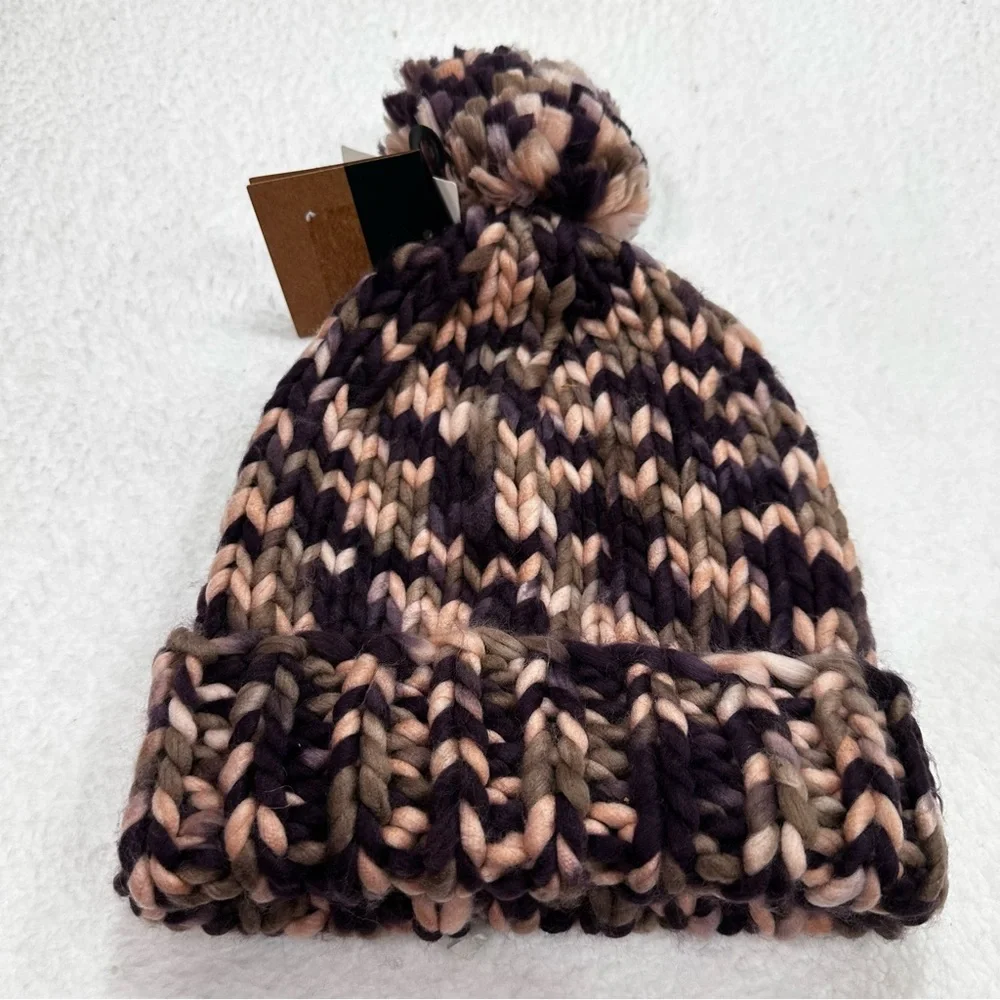Women’s Knit North Face Hat